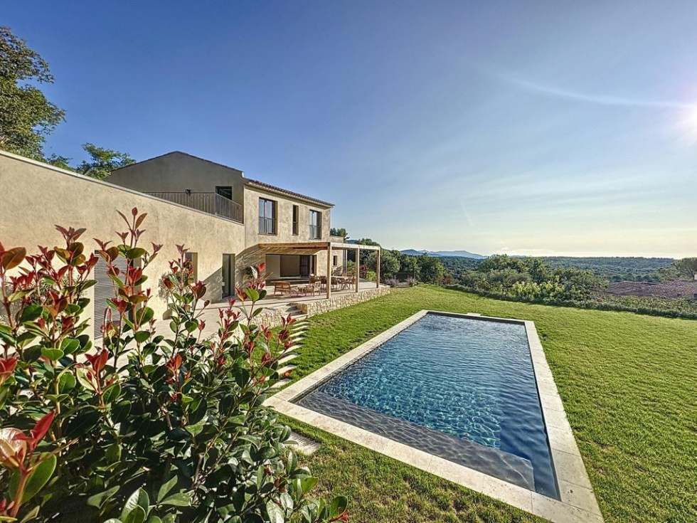 Vente Maison 208m² 5 Pièces à Tourrettes-sur-Loup (06140) - Real Immobilier